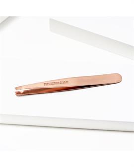 Tweezerman Slant Tweezer - Rose Gold hos parfumerihamoghende.dk 