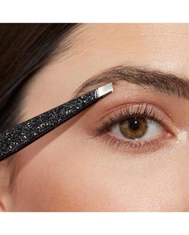 Tweezerman Slant Tweezer - Sparkling Black hos parfumerihamoghende.dk 