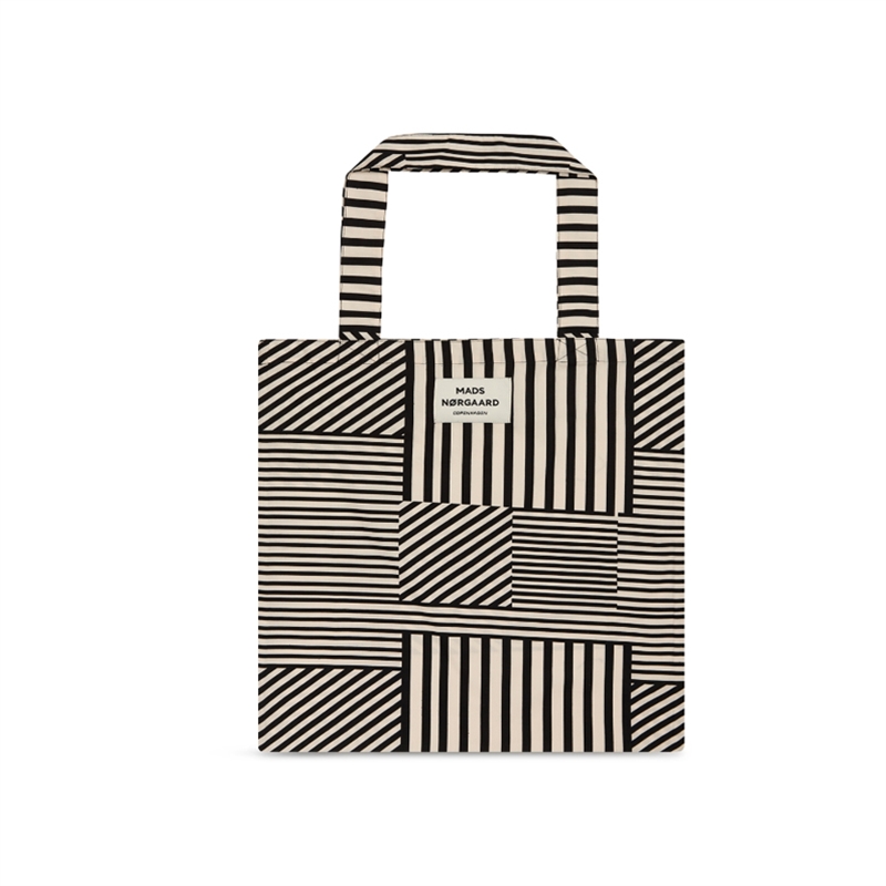 Mads Nørgard Sacky Atoma Bag - Stripe Play hos parfumerihamoghende.dk 