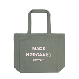 Mads Nørgaard - Recycled Boutique Athene Bag Agave Green hos parfumerihamoghende.dk 