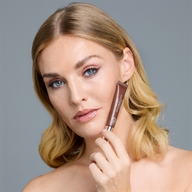 Gosh Soft`n Tinted Lip Balm 010 hos parfumerihamoghende.dk 