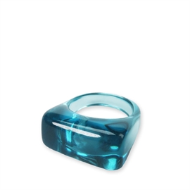 Sistie Tori Chunky Ring Blue Onesize hos parfumerihamoghende.dk