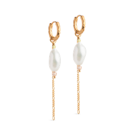 ENAMEL Copenhagen Adeline Earrings - Pearl hos parfumerihamoghende.dk 