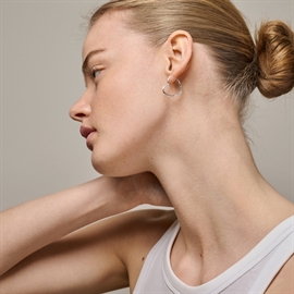 Enamel Copenhagen Organic Heart Øreringe hos parfumerihamoghende.dk 