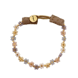 IBU Jewels Soft Cap Flower Bracelet  hos parfumerihamoghende.dk 