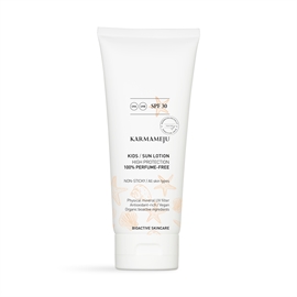 Karmameju SUN Kids Body Lotion SPF 30 200 ml hos parfumerihamoghende.dk