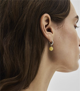 Pernille Corydon Honey Øreringe hos parfumerihamoghende.dk 