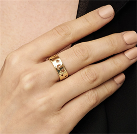 LULU Copenhagen Stardust Ring Forgyldt hos parfumerihamoghende.dk 
