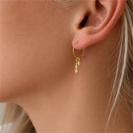 ENAMEL Copenhagen Petra Dangle Hoops Daisy hos parfumerihamoghende.dk 