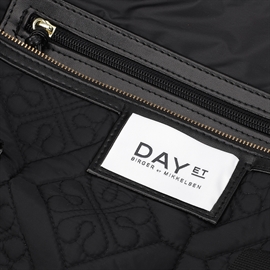 Day Gweneth Q Flotile Bag Black hos parfumerihamoghende.dk 