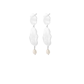 Pernille Corydon Drift Earrings 50mm hos parfumerihamoghende.dk 