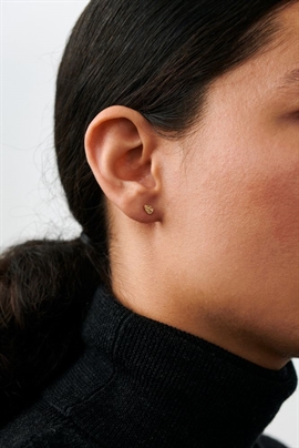 Pernille Corydon Drop Nature Øreringe 5 mm hos parfumerihamoghende.dk 