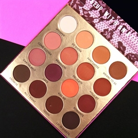 Rude - Lingerie Collection - 16 Matte Eyeshadow Palette - Romantic Night hos parfumerihamoghende.dk