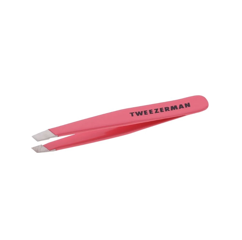 Tweezerman Studio Mini Skråpincet Geranium hos parfumerihamoghende.dk 